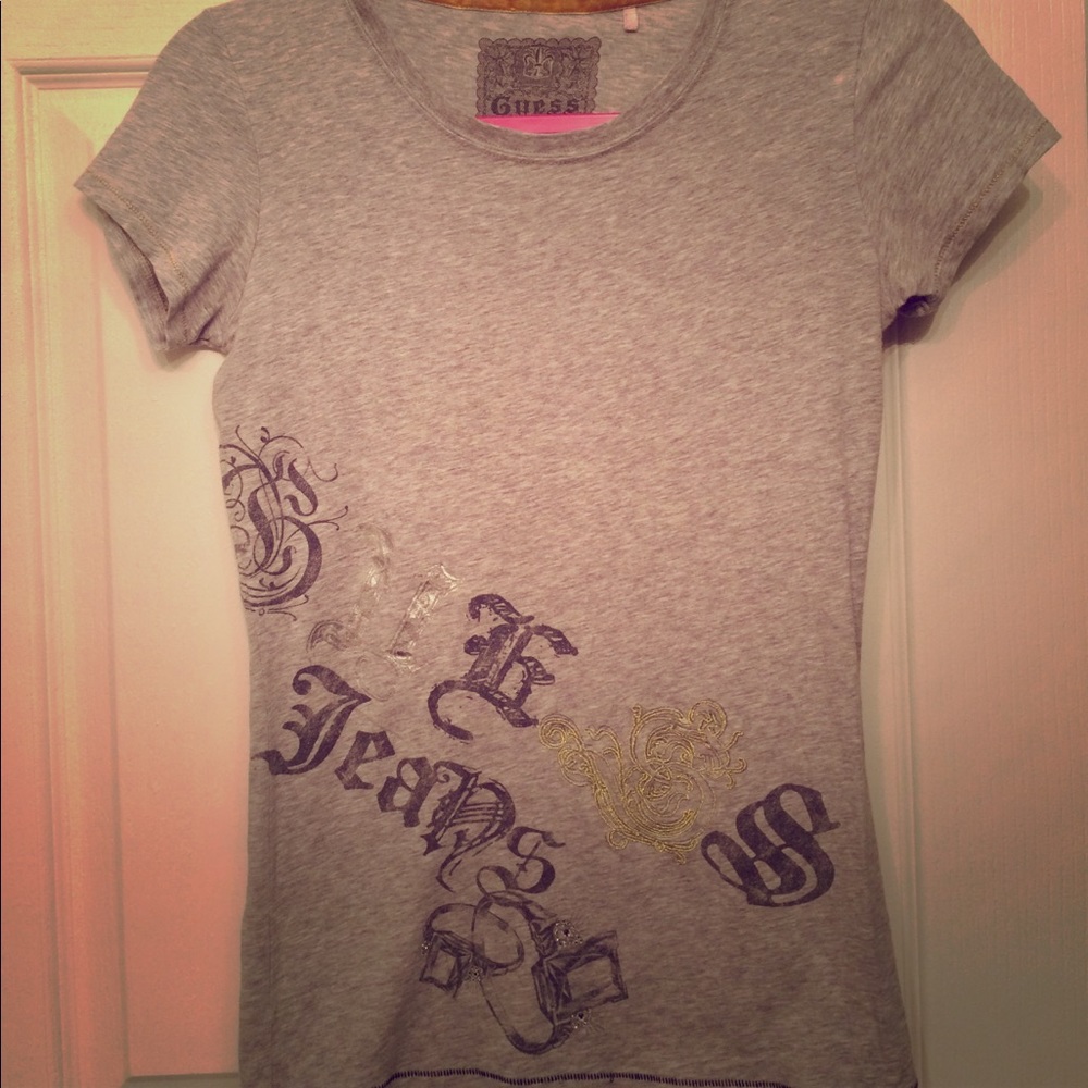 Women’s Guess tee shirt